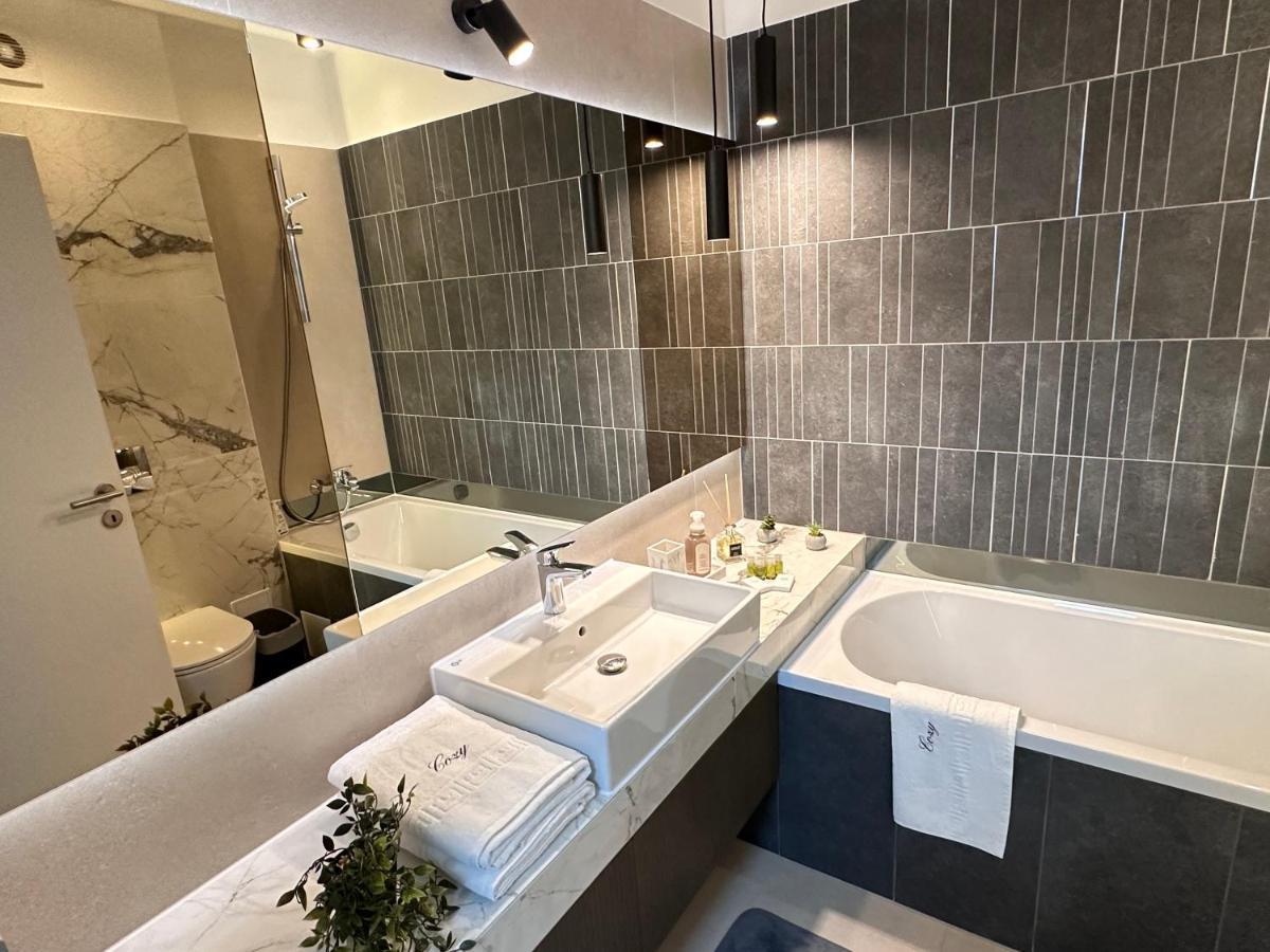 Urban Luxury Flats - Cozy Apartments At Coresi Mall #براشوف المظهر الخارجي الصورة